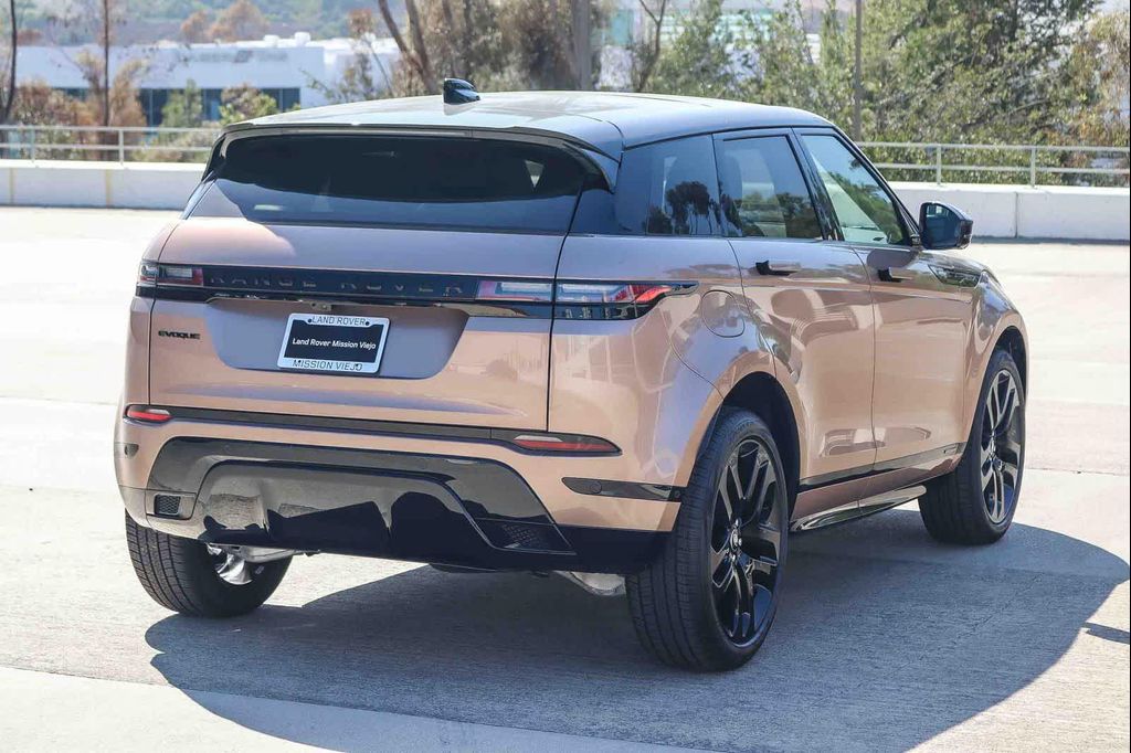 2026 LAND Rover RANGE ROVER EVOQUE HOXTON EDITION — фото 4