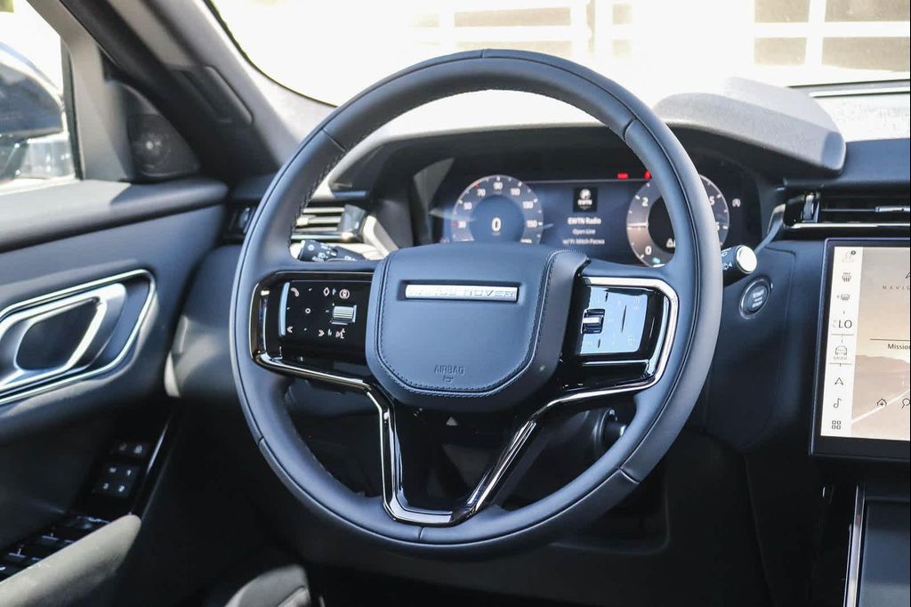 صورة مصغرة 15 لـ 2026 LAND Rover RANGE ROVER VELAR P250 S