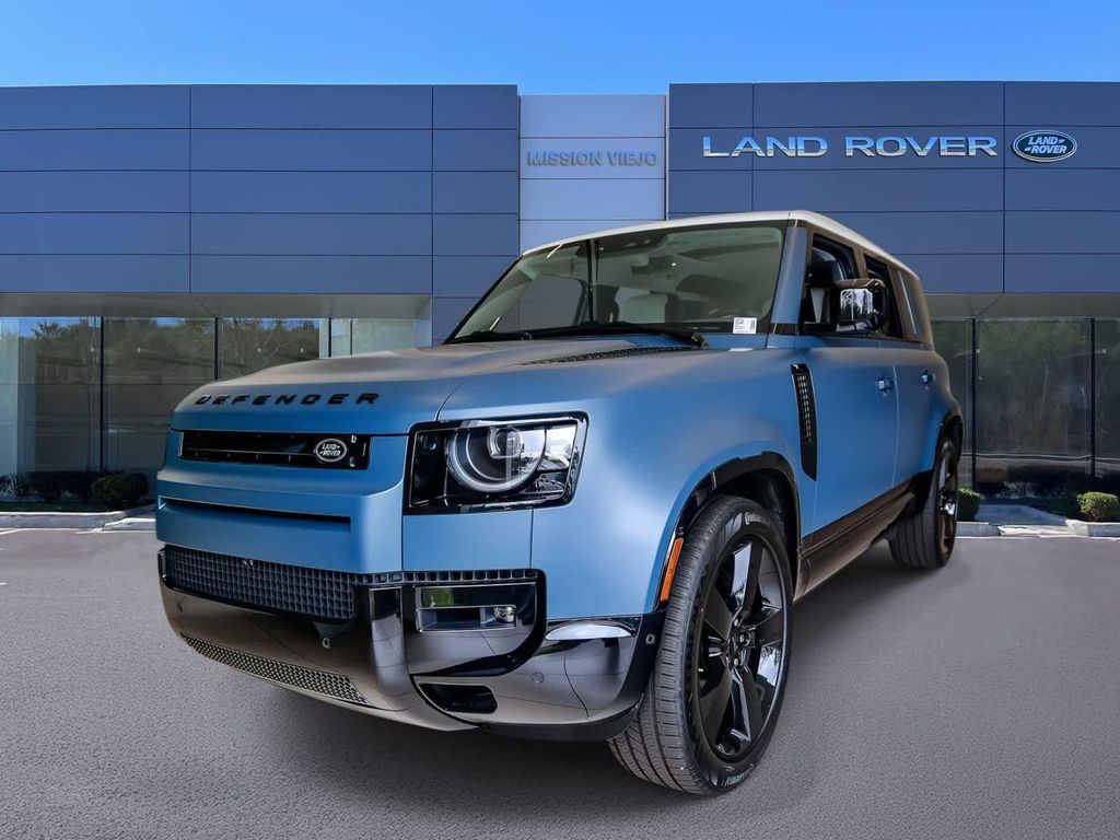 New 2026 Land Rover Defender P400 X-Dynamic SE