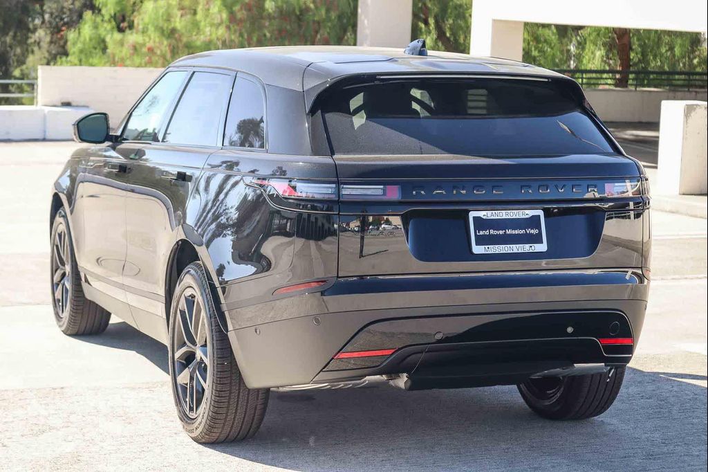 صورة 6 لـ 2026 LAND Rover RANGE ROVER VELAR P250 S