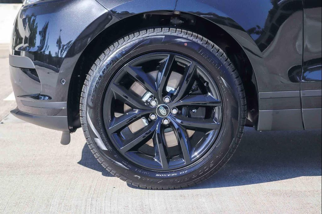 صورة 9 لـ 2026 LAND Rover RANGE ROVER VELAR P250 S