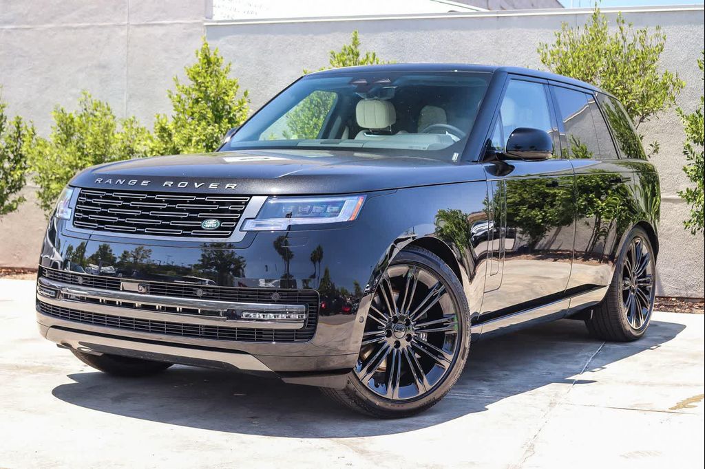 New 2026 Land Rover Range Rover P400 SE