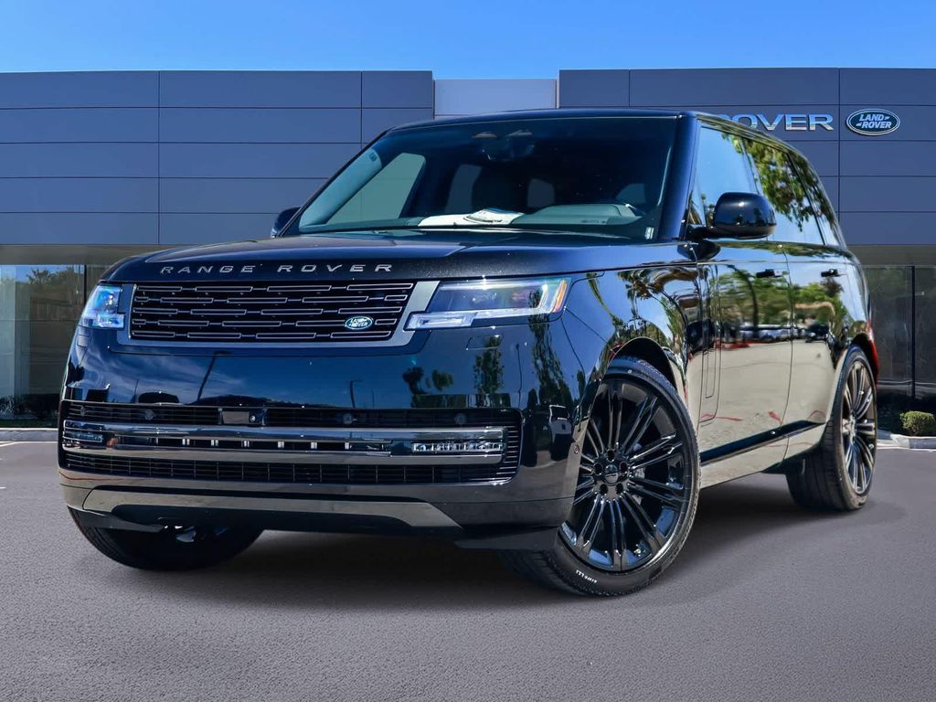 New 2026 Land Rover Range Rover P400 SE