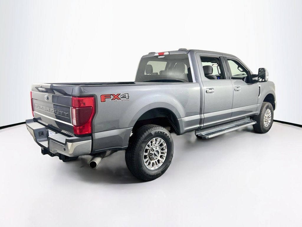 2022 FORD F-250 XLT — фото 5