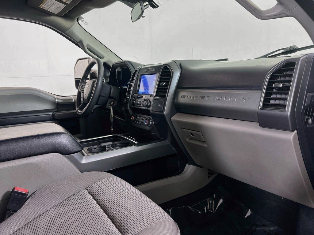 2022 FORD F-250 XLT — миниатюра 27