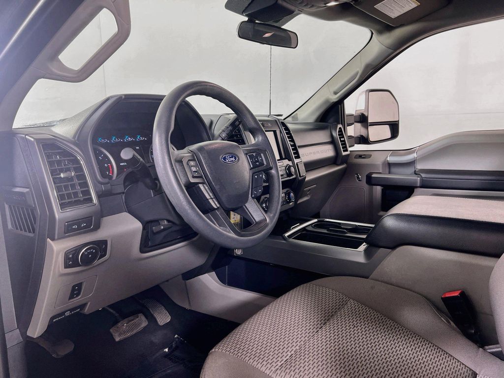 2022 FORD F-250 XLT — фото 9