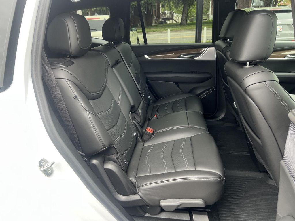 2025 Cadillac XT6 SPORT AWD 缩略图 19