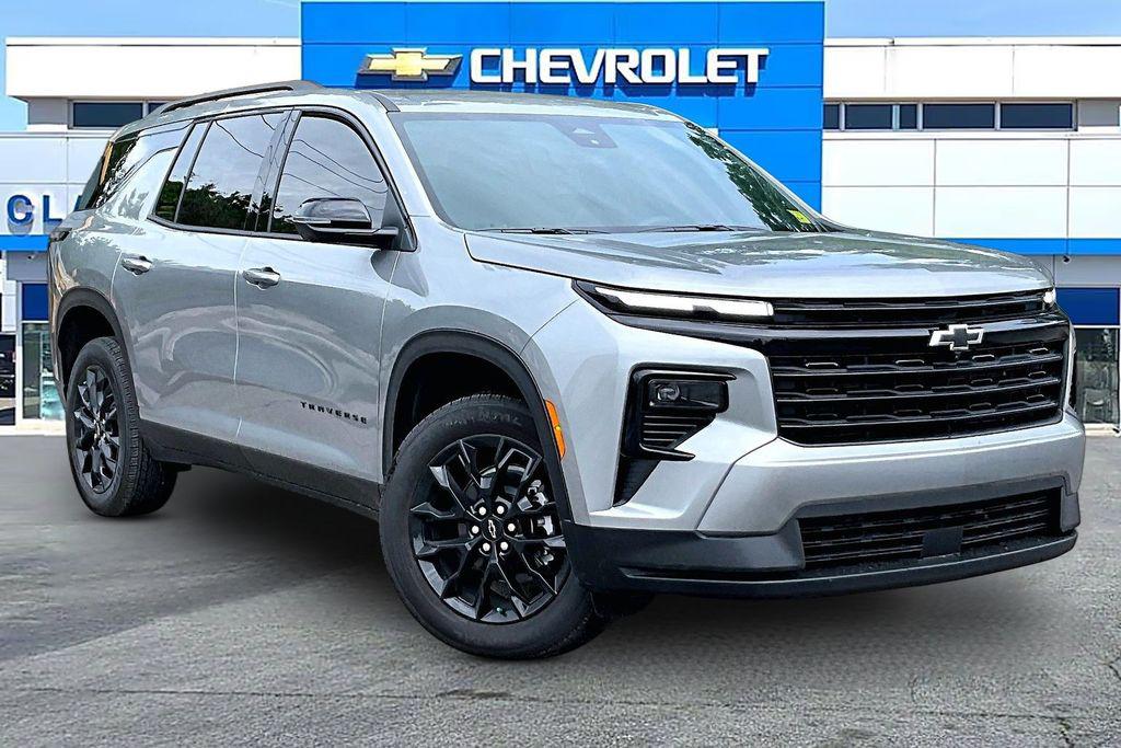 New 2026 Chevrolet Traverse LT