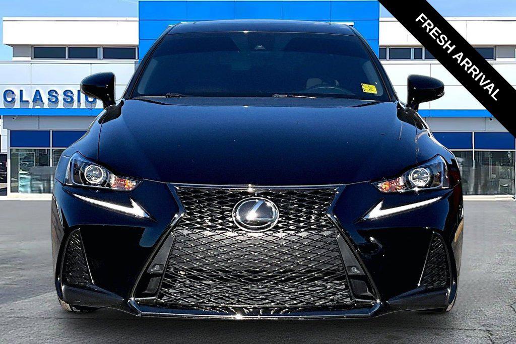 صورة مصغرة 19 لـ 2020 Lexus IS 300 BASE