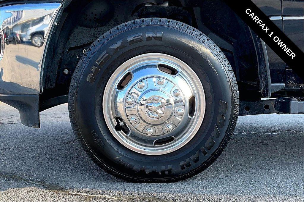 2024 RAM 3500 TRADESMAN CREW CAB 4X4 8' BOX — миниатюра 33