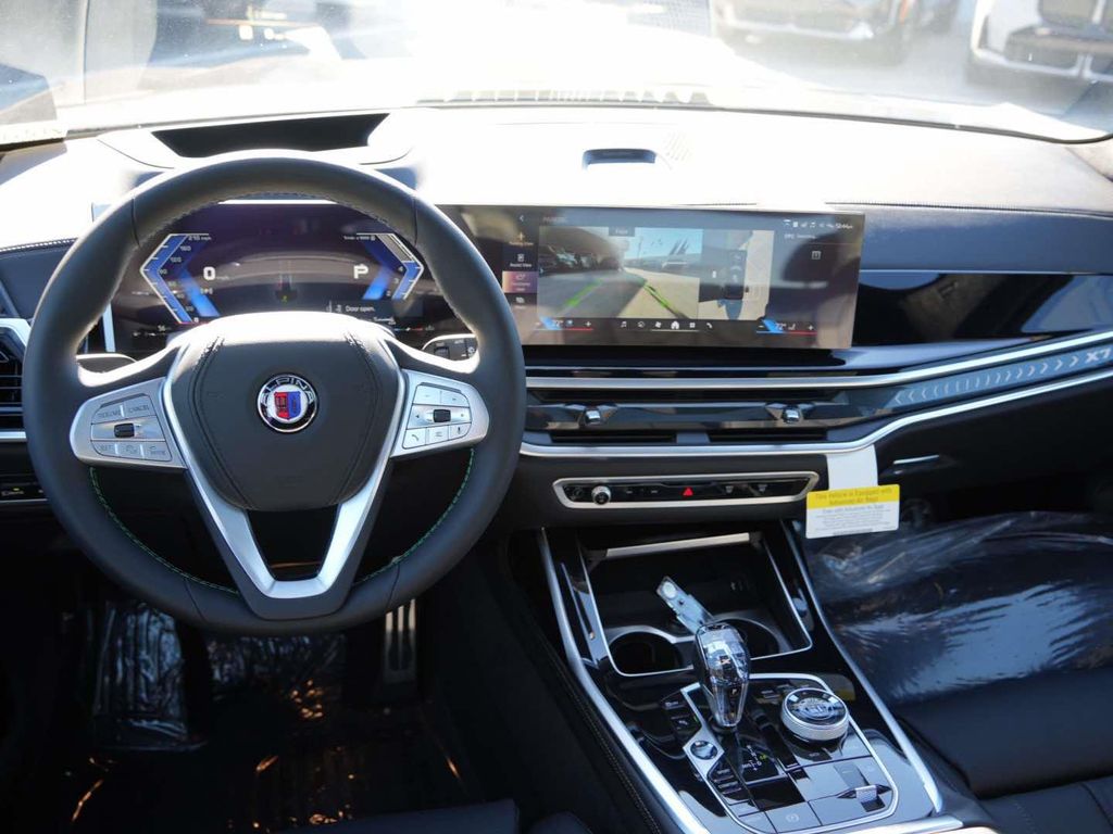 2026 BMW ALPINA XB7 — миниатюра 17