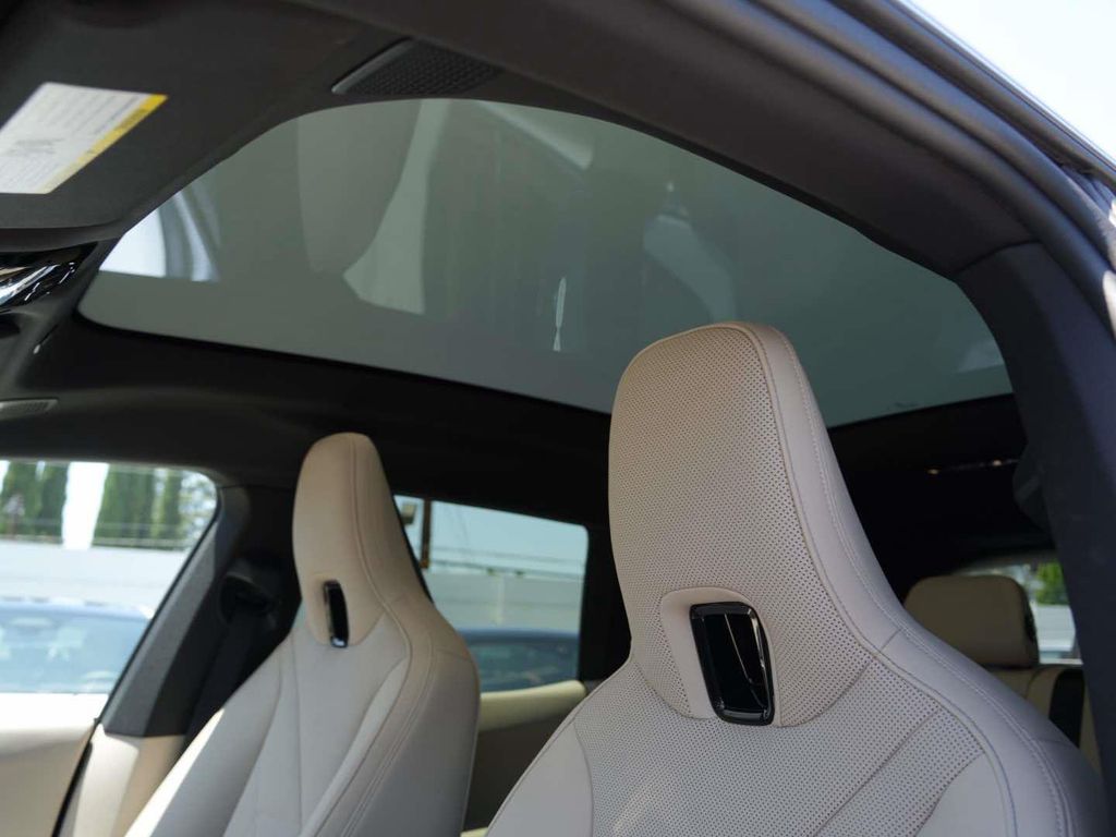 صورة 15 لـ 2026 BMW IX XDRIVE45