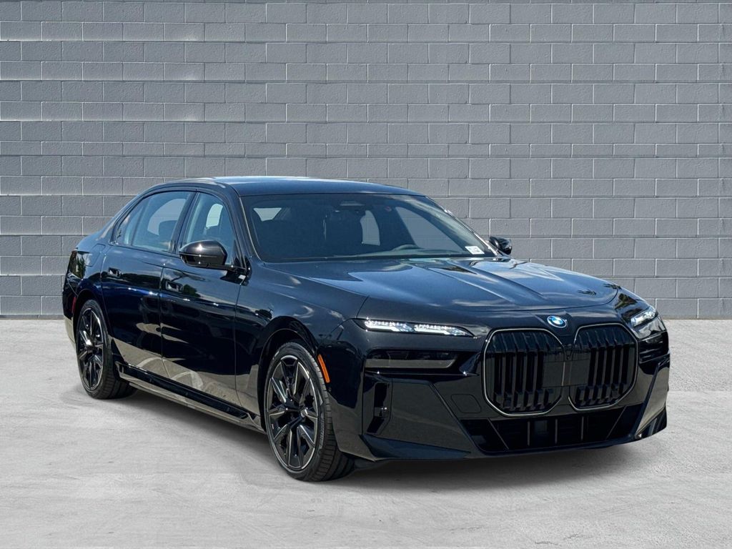 New 2026 BMW 750e i xDrive