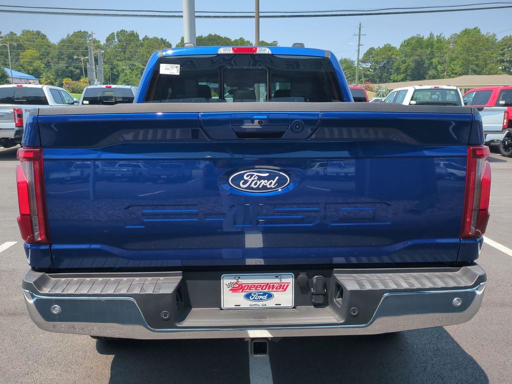 2026 FORD F-150 LARIAT — фото 8