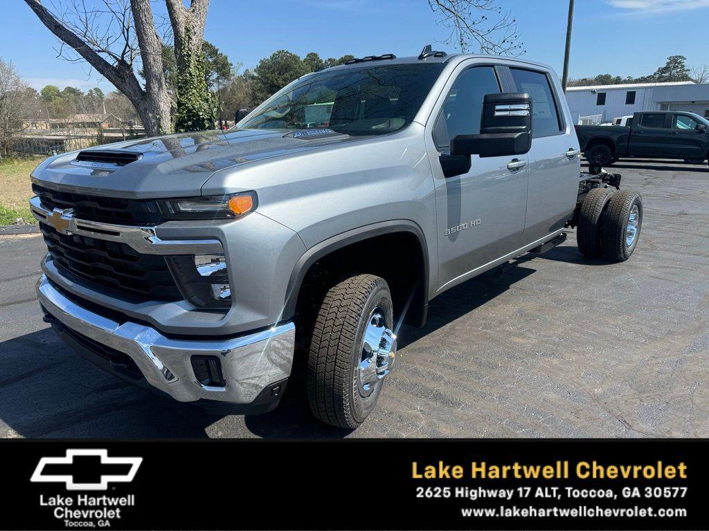 New 2026 Chevrolet Silverado 3500 LT