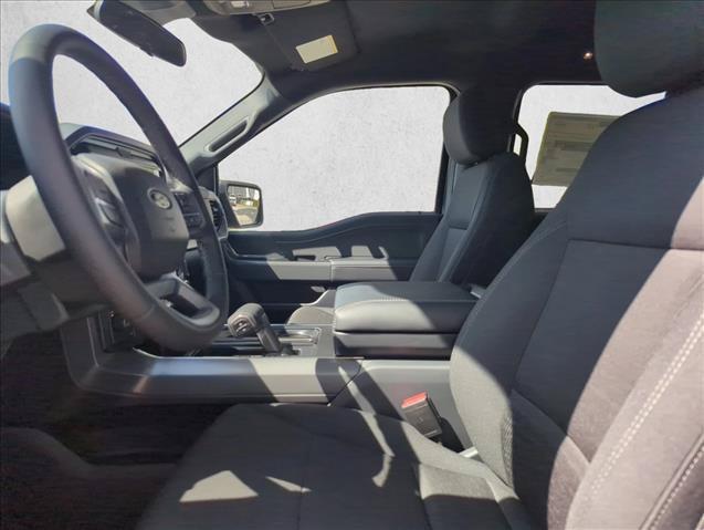 2026 FORD F-150 XLT photo 4