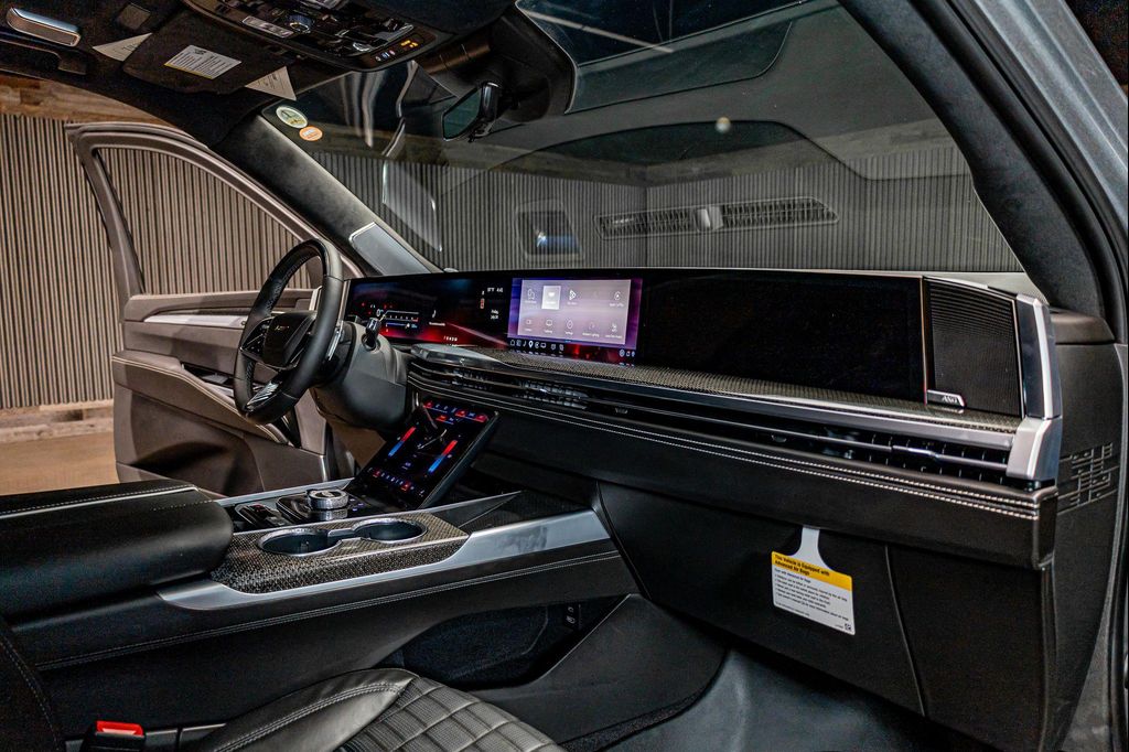 2026 Cadillac ESCALADE V-SERIES — фото 10