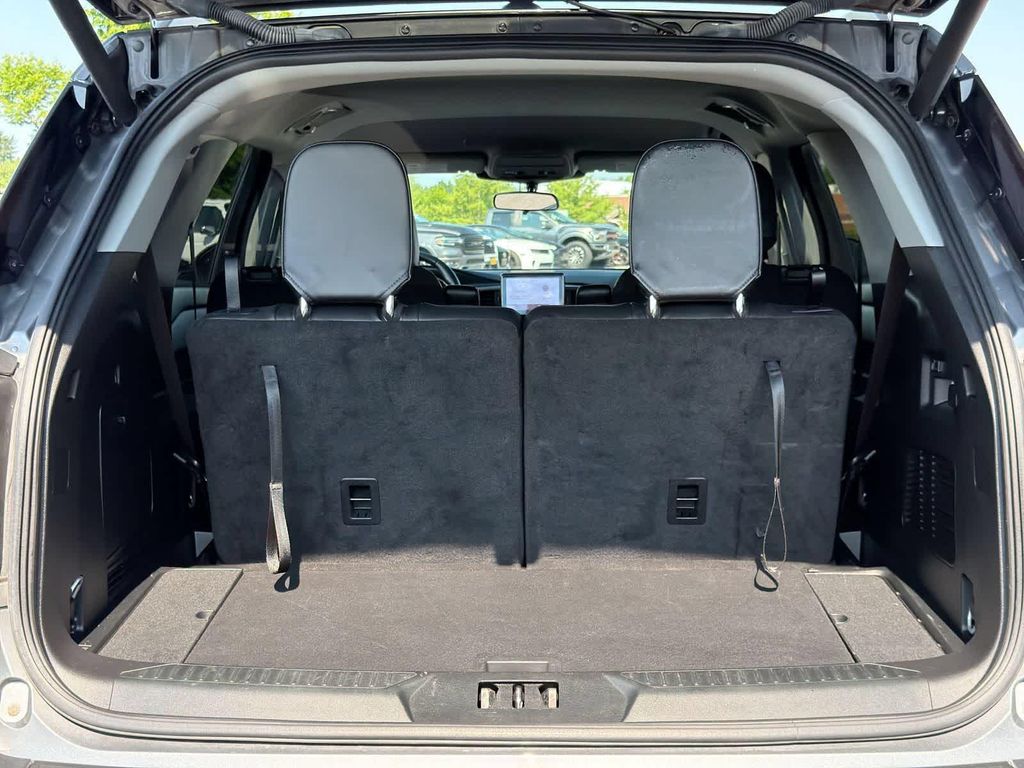 2023 FORD EXPLORER XLT thumbnail 34
