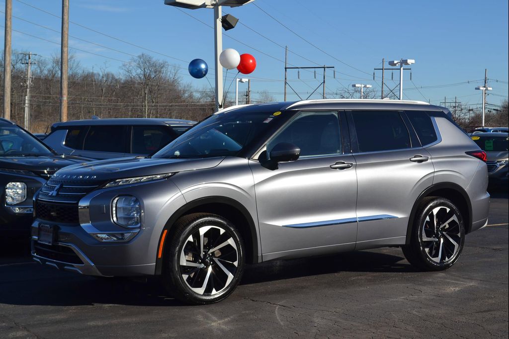 Used 2022 Mitsubishi Outlander SEL