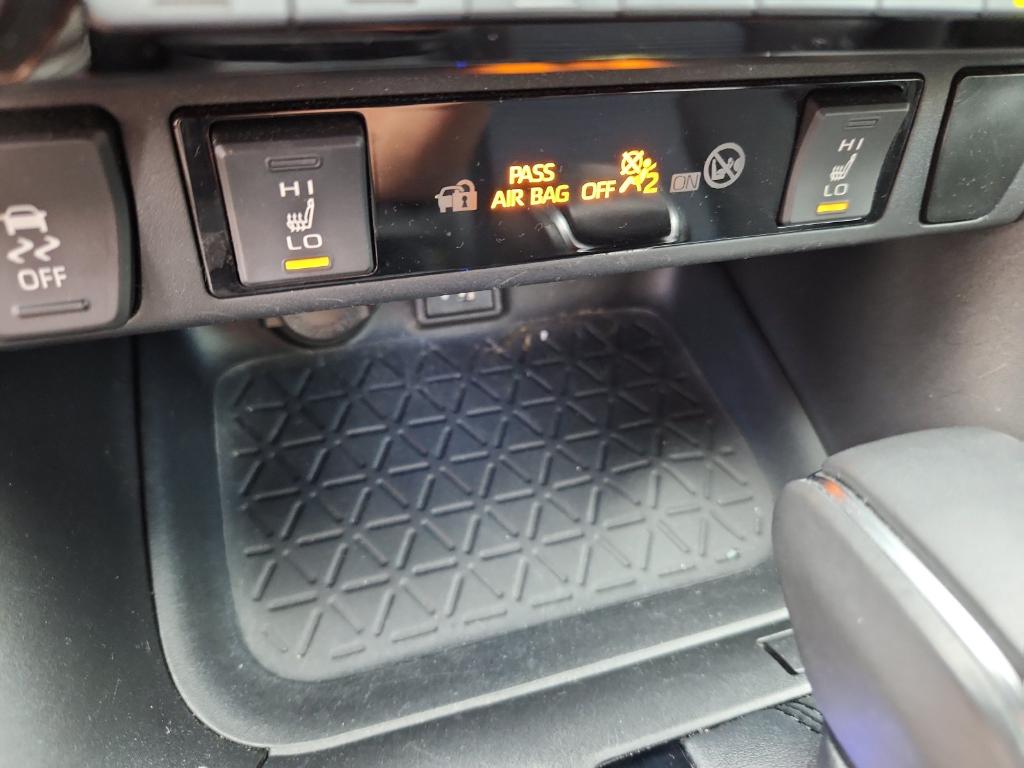 صورة مصغرة 23 لـ 2023 Toyota RAV4 HYBRID XSE