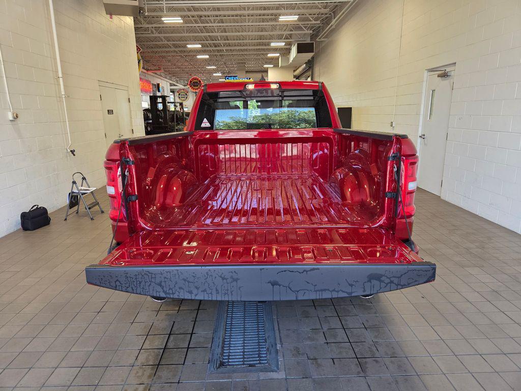 صورة مصغرة 29 لـ 2026 RAM 1500 LARAMIE