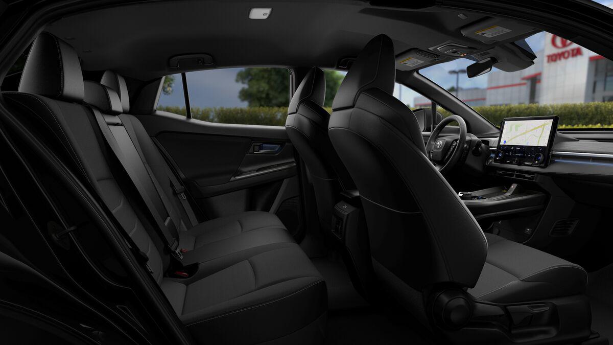 صورة مصغرة 21 لـ 2026 Toyota C-HR SE