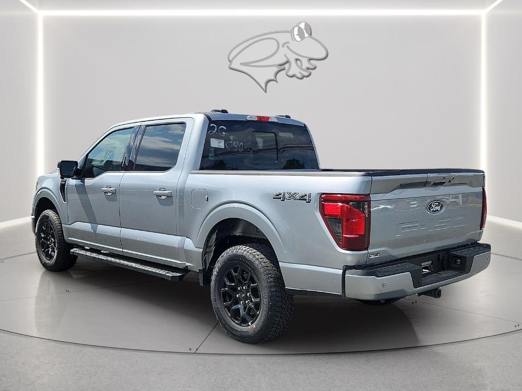 FORD F-150 XLT - 2