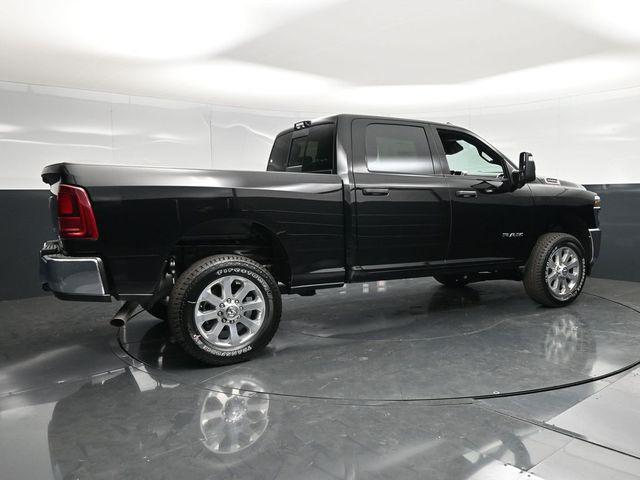صورة 2 لـ 2026 RAM 2500 BIG HORN CREW CAB 4X4 6'4' BOX