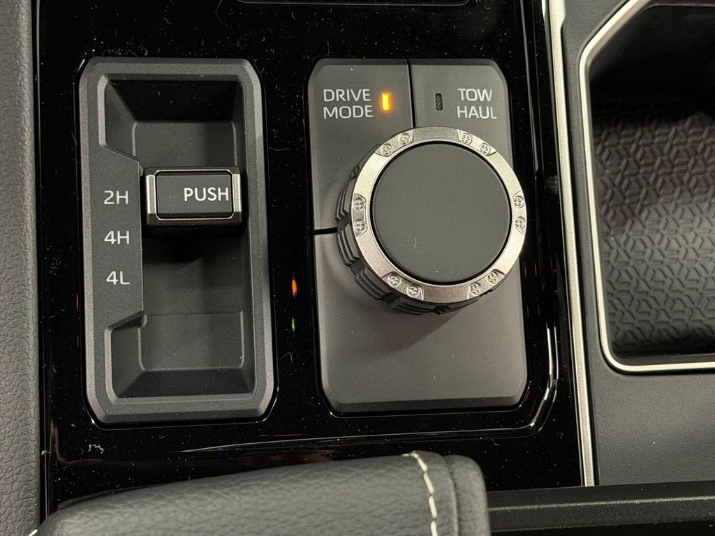 صورة مصغرة 30 لـ 2026 Toyota TUNDRA LIMITED