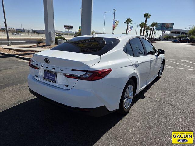 2025 Toyota CAMRY LE 照片 7