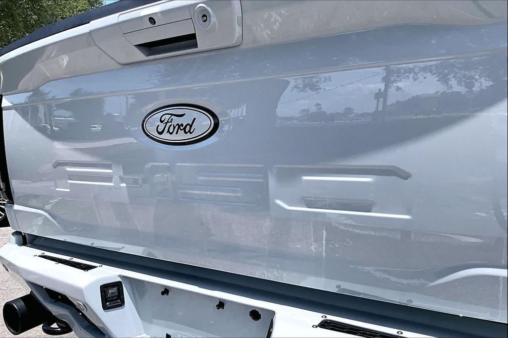 FORD F-150 RAPTOR - 10