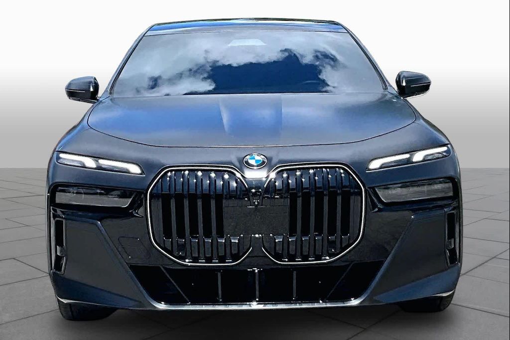 2024 BMW 760 XDRIVE — фото 4