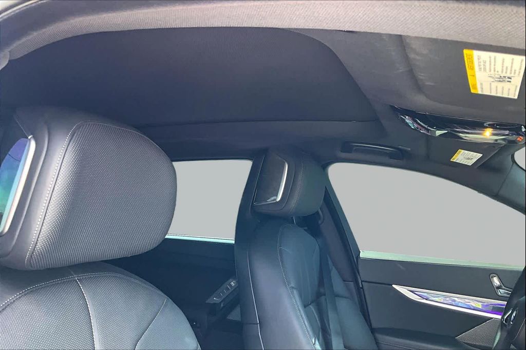 صورة مصغرة 13 لـ 2024 BMW 760 XDRIVE