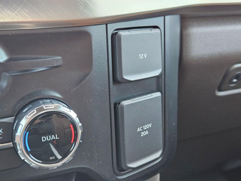 صورة مصغرة 26 لـ 2026 FORD F-350 KING RANCH
