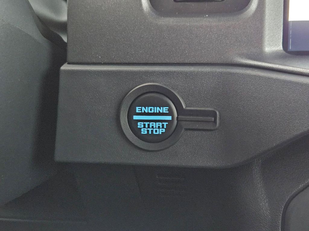 2026 FORD BRONCO BASE 缩略图 21