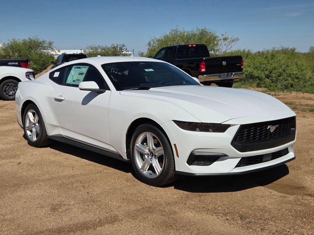 2026 FORD MUSTANG ECOBOOST 照片 3