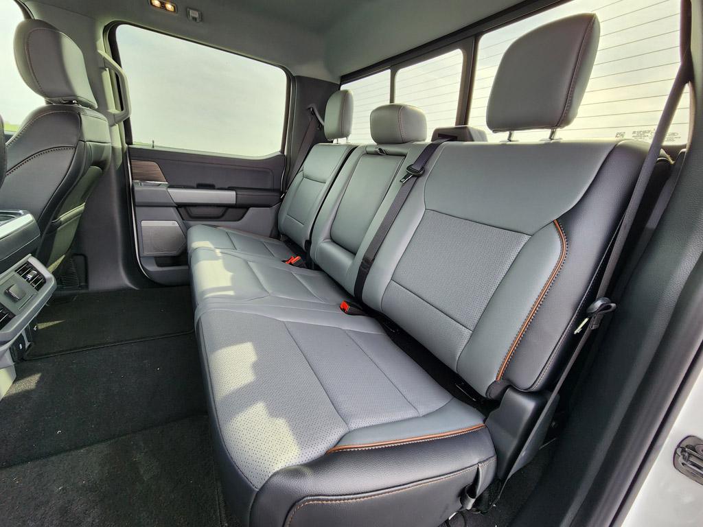 FORD F-150 LARIAT - 10