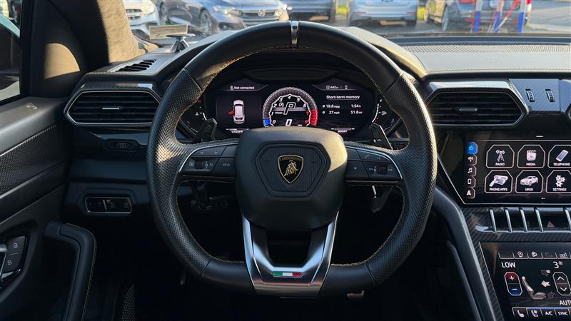صورة 47 لـ 2021 Lamborghini URUS