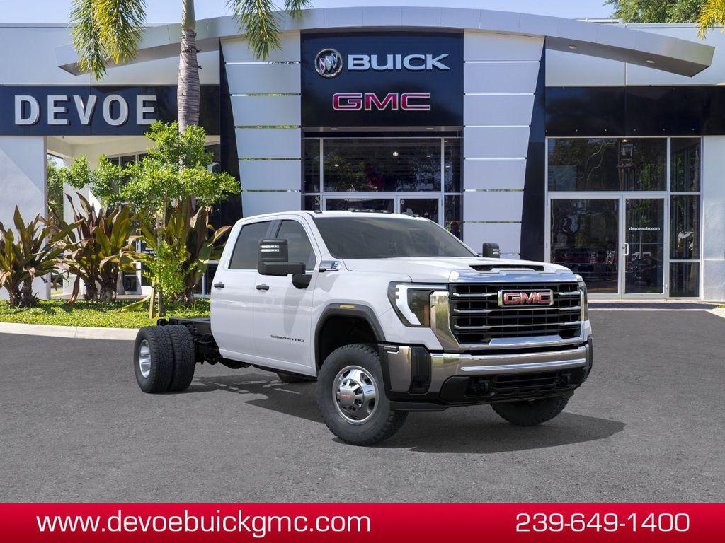 New 2026 GMC Sierra 3500 Base