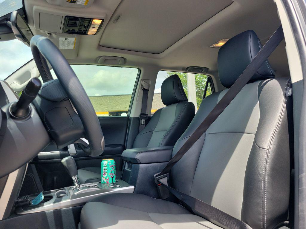 2024 Toyota 4RUNNER SR5 PREMIUM — миниатюра 16