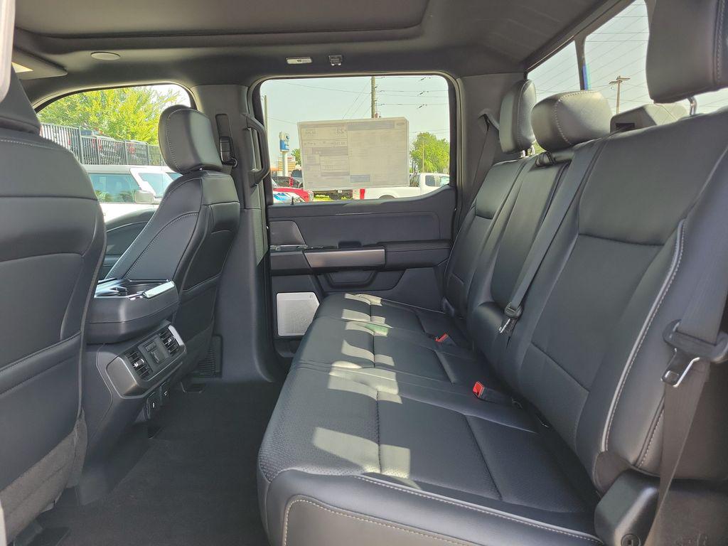 2026 FORD F-150 LARIAT 照片 8