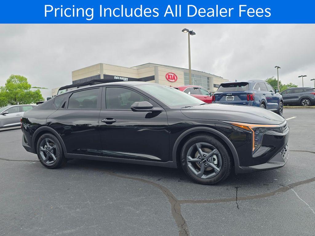New 2026 Kia K4 LXS