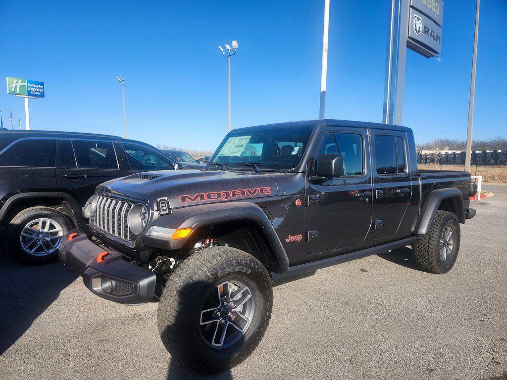 New 2026 Jeep Gladiator Mojave 4x4