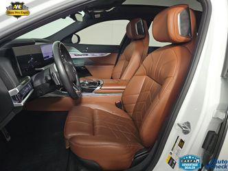 صورة 8 لـ 2025 BMW I7 EDRIVE50