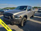 2024 RAM 1500 CLASSIC WARLOCK CREW CAB 4X4 5'7' BOX — фото 3