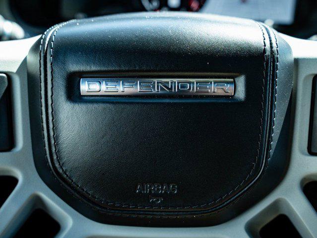 صورة مصغرة 28 لـ 2023 LAND Rover DEFENDER 130 X-DYNAMIC SE
