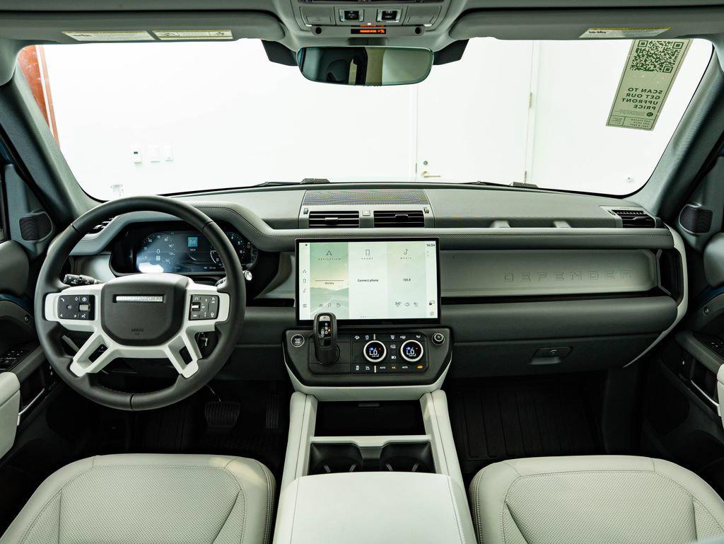2026 LAND Rover DEFENDER P400 X-DYNAMIC SE — фото 4