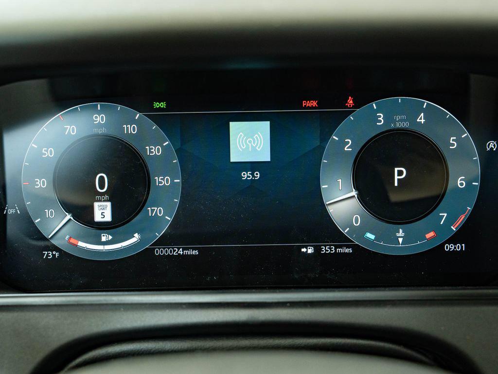 2026 LAND Rover RANGE ROVER VELAR BELGRAVIA EDITION — миниатюра 30