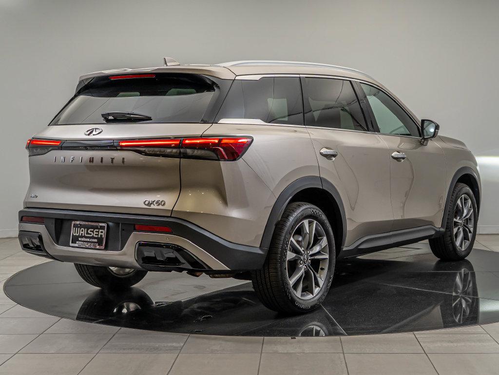 2023 Infiniti QX60 LUXE — миниатюра 5