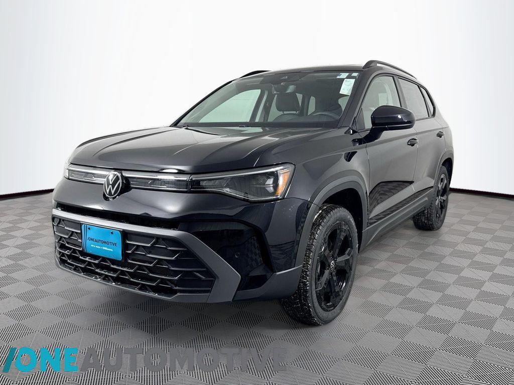 New 2026 Volkswagen Taos SE Black